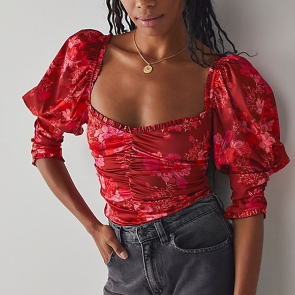 NEW For Love And Lemons Red Floral Print  Ruched Puff Sleeve Bodysuit Blouse XS - Picture 1 of 15